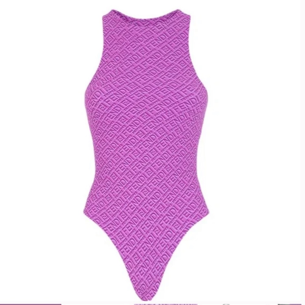 Skims bodysuit pink large